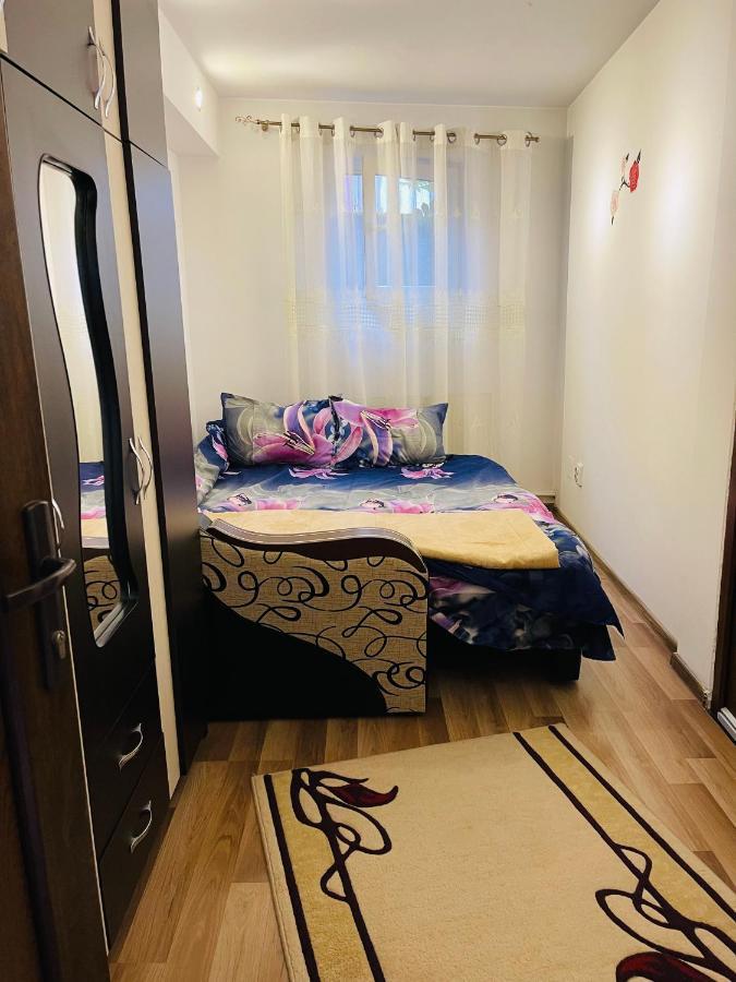 Casa Iris Apartment ยาช ภายนอก รูปภาพ
