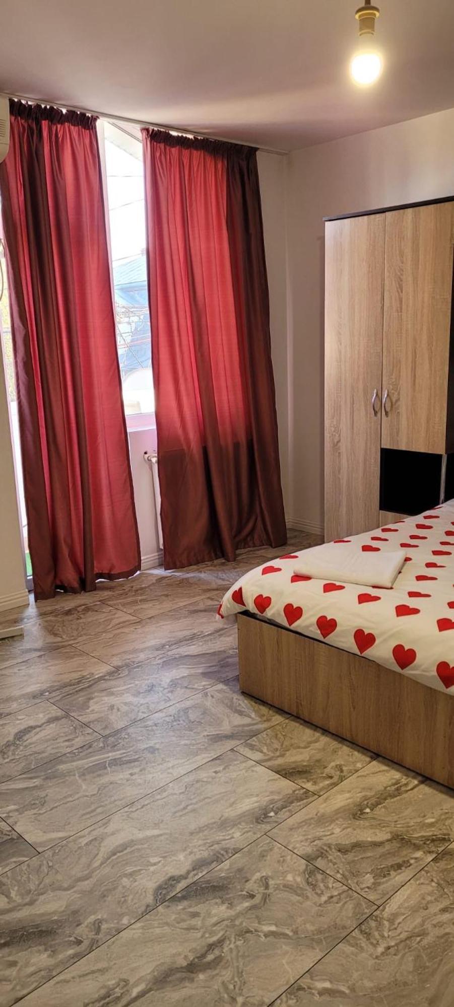 Casa Iris Apartment ยาช ภายนอก รูปภาพ