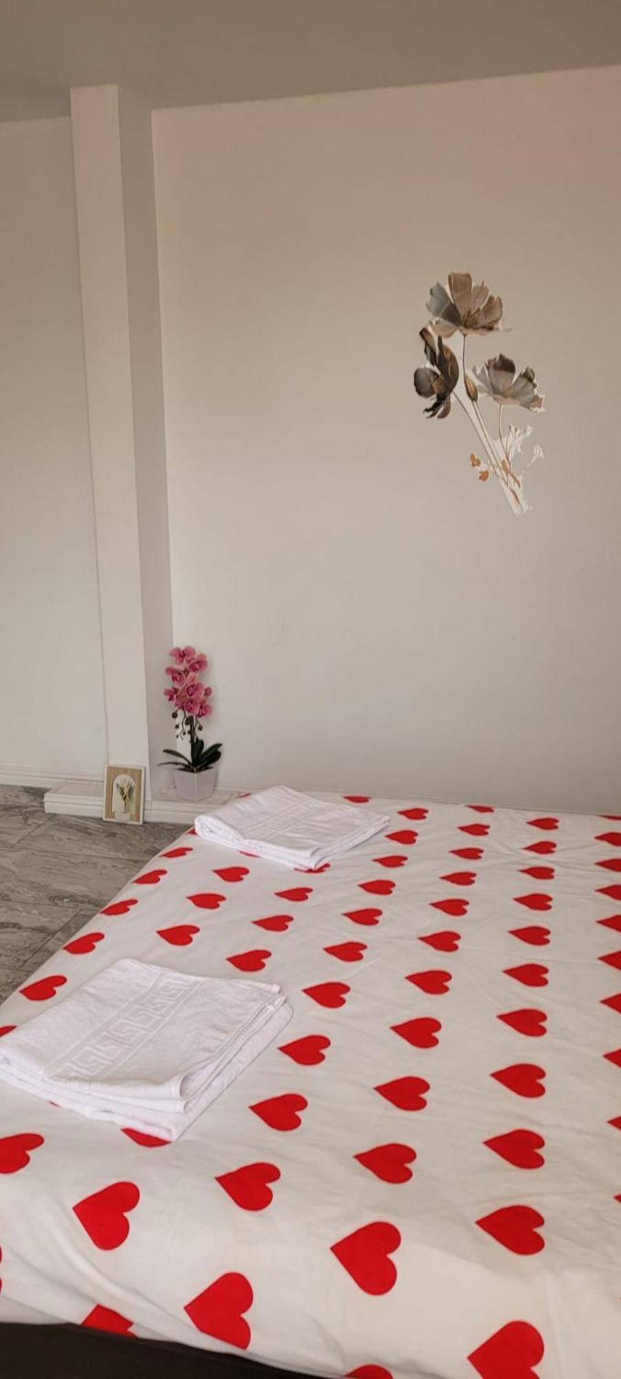 Casa Iris Apartment ยาช ภายนอก รูปภาพ