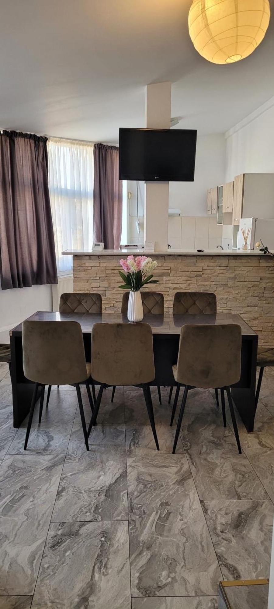 Casa Iris Apartment ยาช ภายนอก รูปภาพ